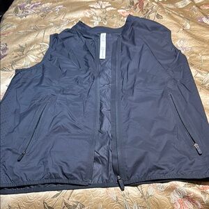 Navy Blue Sleeveless Zip-Up Vest